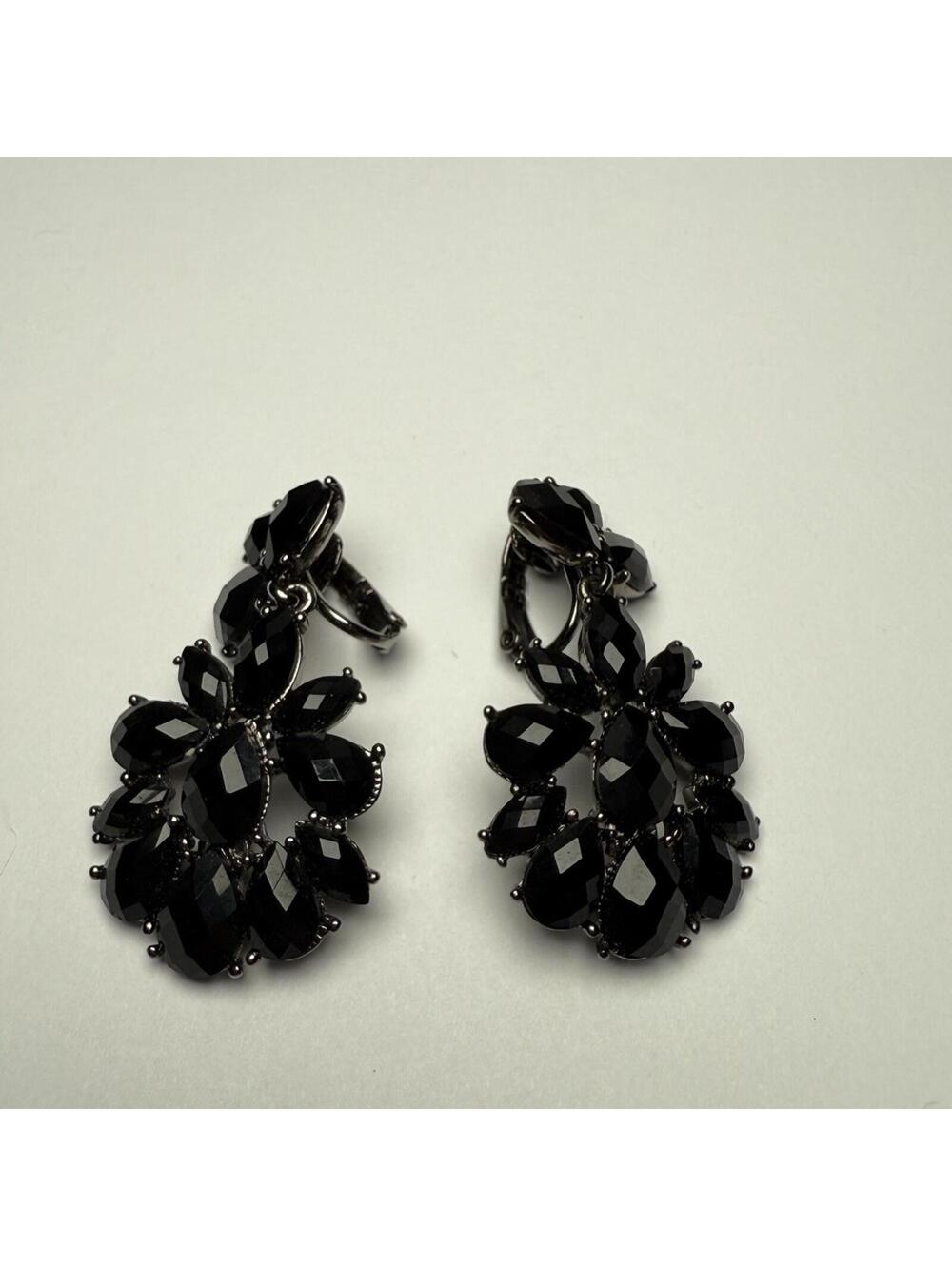 LC Signed Black Rhinestone Clip On Dangle Drop Earrings Clip-on